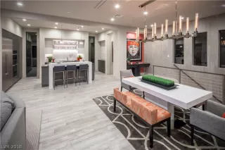 Photo #1: 1958949 Listing