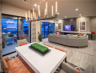 Photo #2: 1958949 Listing