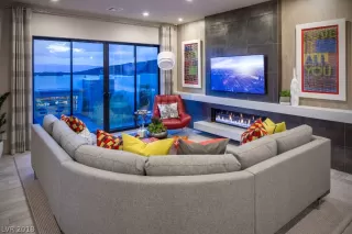 Photo #4: 1958949 Listing