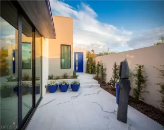 Photo #1: 1959204 Listing