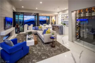 Photo #6: 1959204 Listing