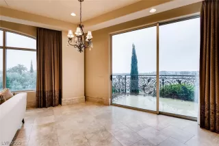 Photo #2: 1962452 Listing 