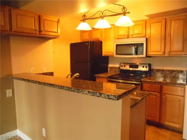 MLS: 1976040 Condo For Sale