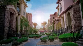 Photo #6: 1976958 Listing