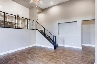 Photo #5: 1979440 Listing