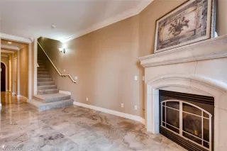 Photo #2: 1981698 Listing