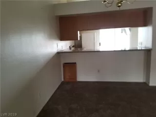 Photo #5: 1982069 Listing