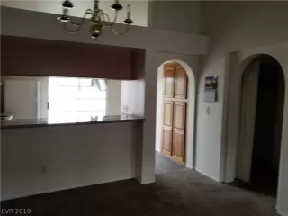 Photo #6: 1982069 Listing