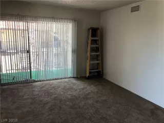 Photo #4: 1984229 Listing 