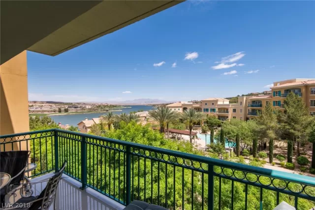 MLS: 1986437 Condo For Sale