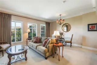 Photo #2: 1986437 Listing