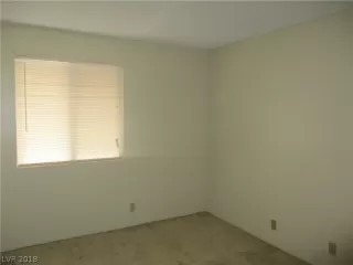 Photo #5: 1991951 Listing 