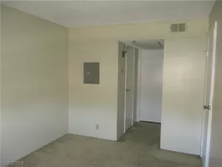 Photo #6: 1991951 Listing 