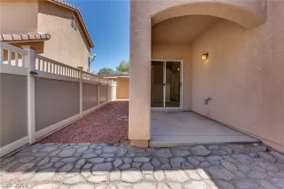 Photo #5: 1994888 Listing