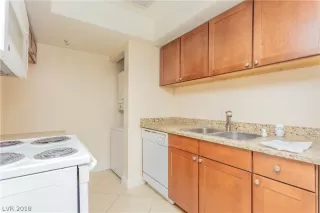 Photo #4: 1996876 Listing