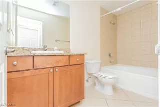 Photo #6: 1996876 Listing