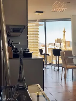 Photo #4: 1999204 Listing