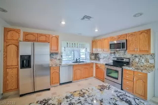 Photo #6: 2000055 Listing 