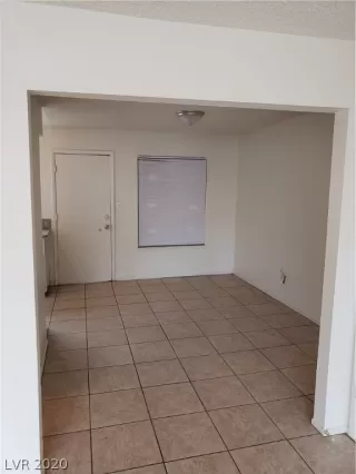 Photo #4: 2004547 Listing