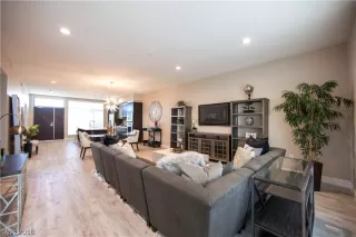 Photo #4: 2005651 Listing