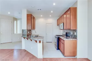 Photo #6: 2006960 Listing 