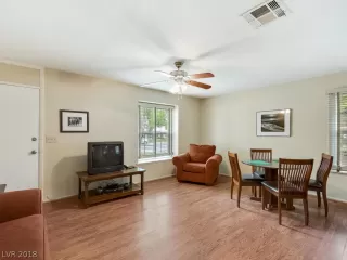 Photo #4: 2007680 Listing 