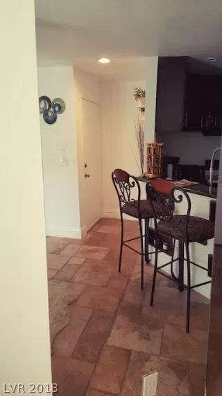 Photo #1: 2009029 Listing 