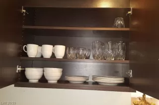 Photo #5: 2009029 Listing 