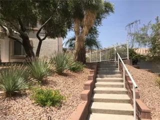 Photo #2: 2010380 Listing