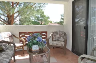 Photo #4: 2012638 Listing