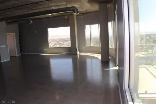 Photo #5: 2014314 Listing