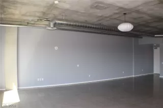 Photo #6: 2014314 Listing