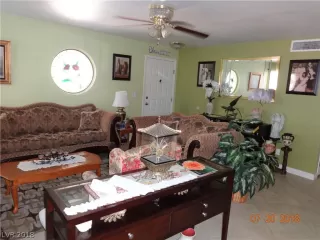 Photo #3: 2014315 Listing