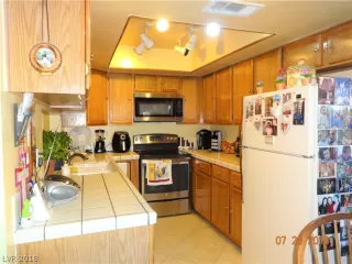 Photo #4: 2014315 Listing