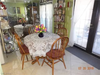 Photo #6: 2014315 Listing