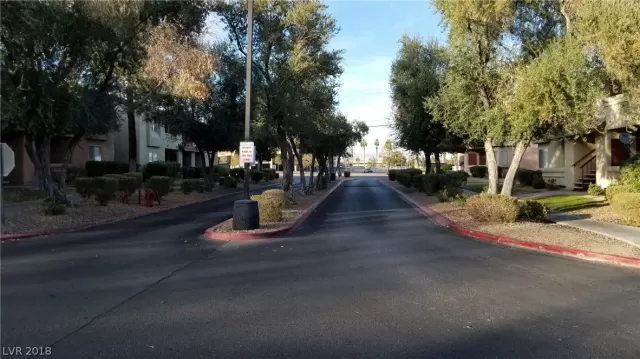 MLS: 2014748 Condo For Sale