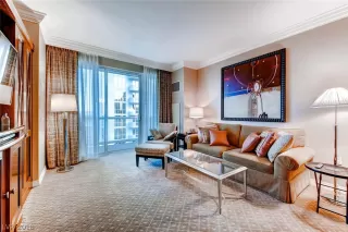 Photo #4: 2015439 Listing 