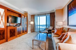 Photo #5: 2015439 Listing 