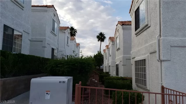 MLS: 2017168 Condo For Sale