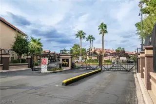 Photo #1: 2017221 Listing