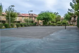 Photo #3: 2017221 Listing