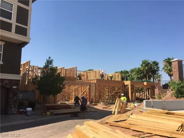 MLS: 2017912 Condo For Sale