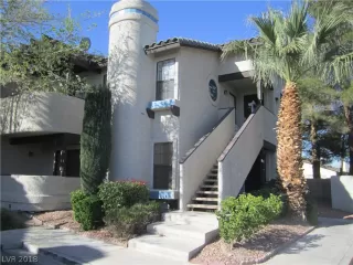 Photo #5: 2018010 Listing