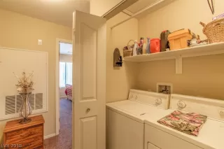 Photo #6: 2019305 Listing