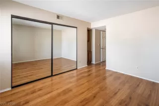 Photo #5: 2019562 Listing 