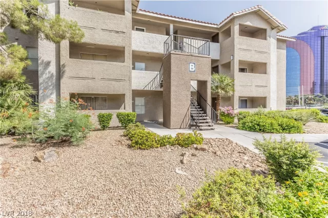 MLS: 2020479 Condo For Sale