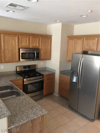 Photo #5: 2020667 Listing 