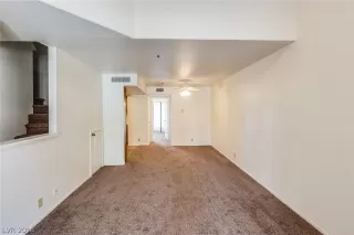 Photo #4: 2020941 Listing 