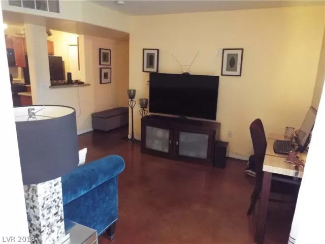 MLS: 2021271 Condo For Sale