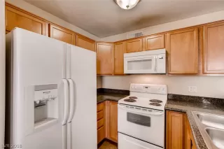 Photo #6: 2021648 Listing 